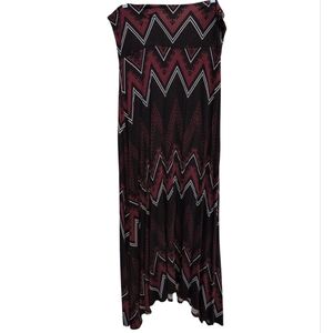 HONEY & LACE Black Maroon White Zigzag Patterned Stretchy Flowy Maxi Skirt